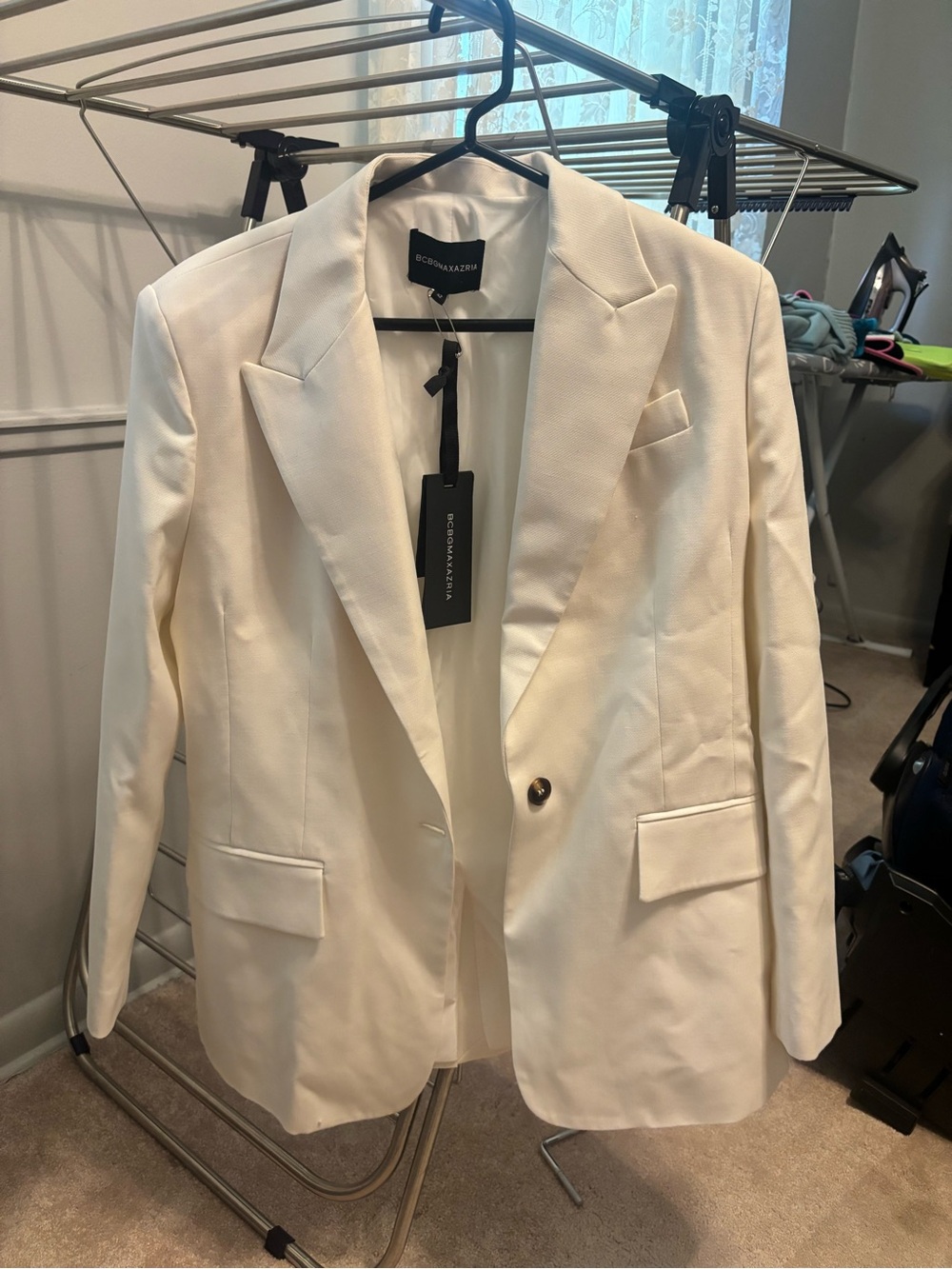 BCBGMaxAzria Ivory Single-Button Tailored Blazer